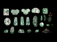 22 Chinese Jadeite, Hardstone and Glass Jewelry
