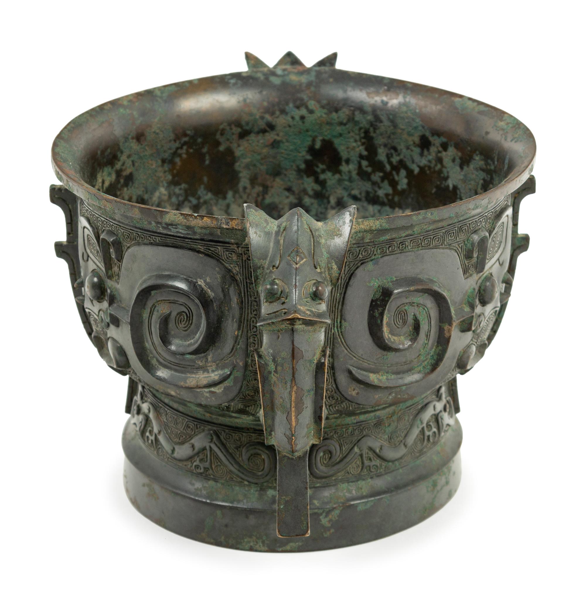 An Archaistic Bronze Food Vessel, Gui