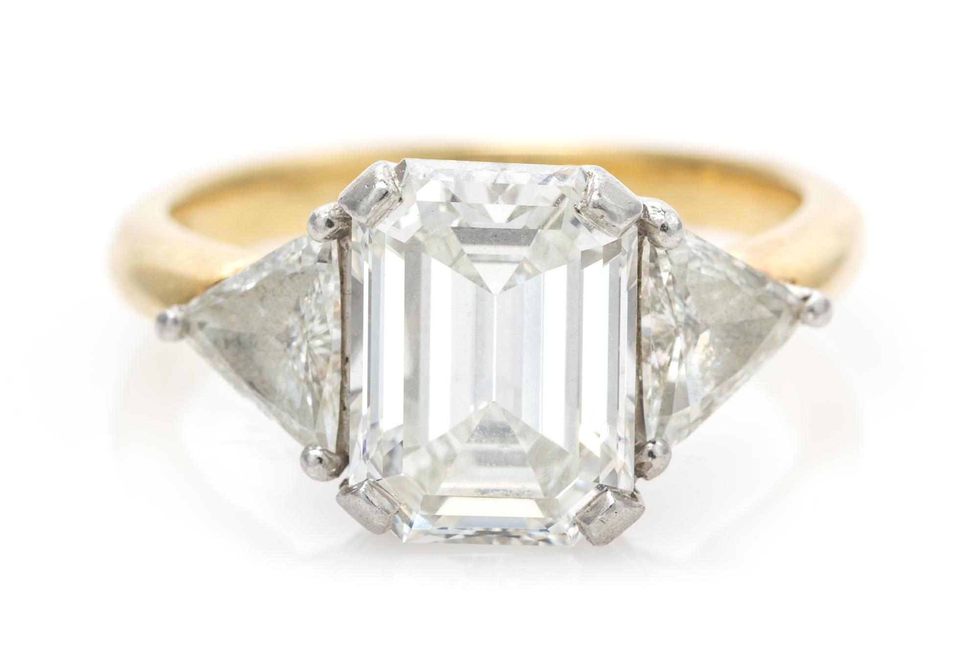 An 18 Karat Yellow Gold, Platinum and Diamond Ring, 4.40 dwts.