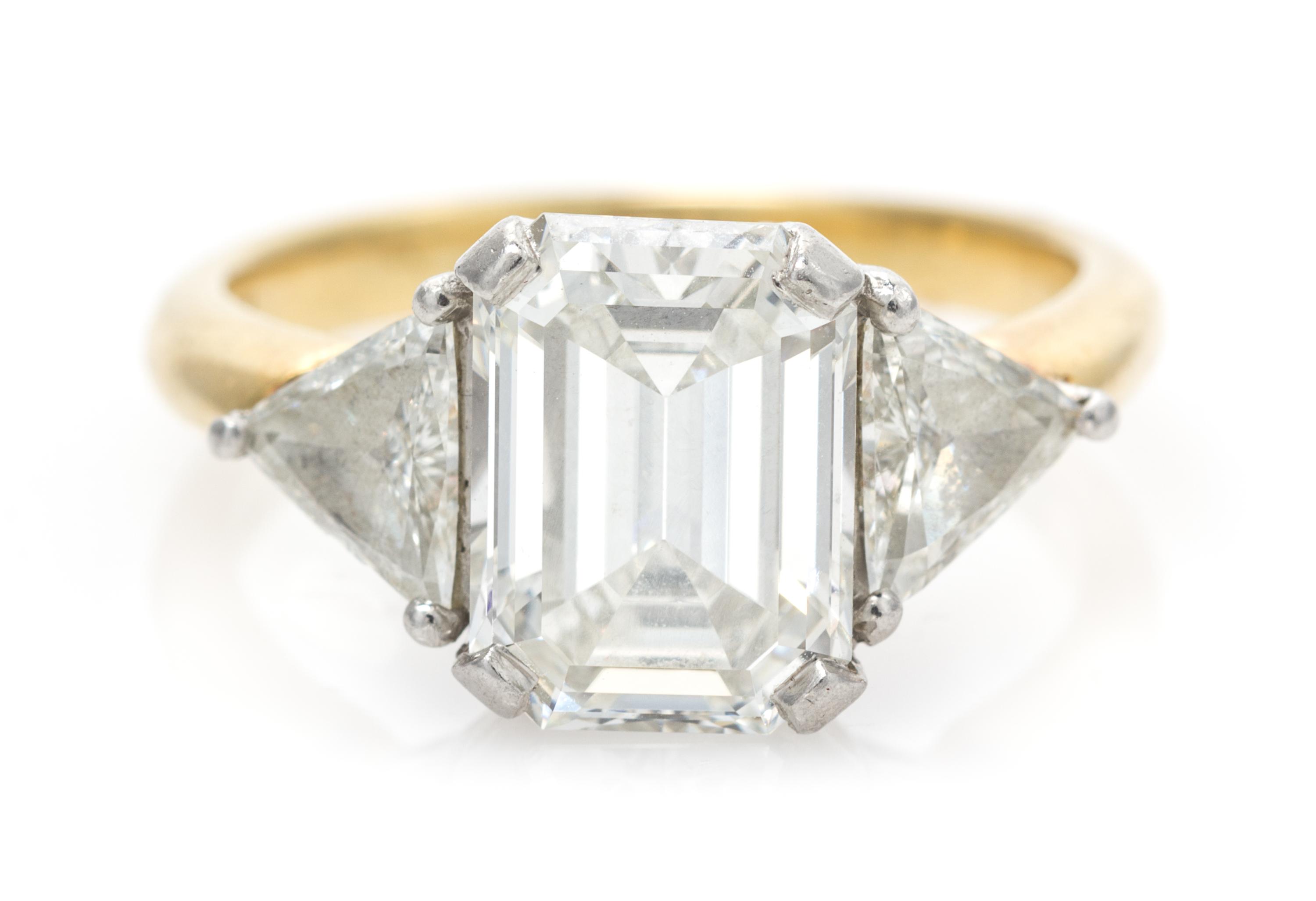 An 18 Karat Yellow Gold, Platinum and Diamond Ring, 4.40 dwts.