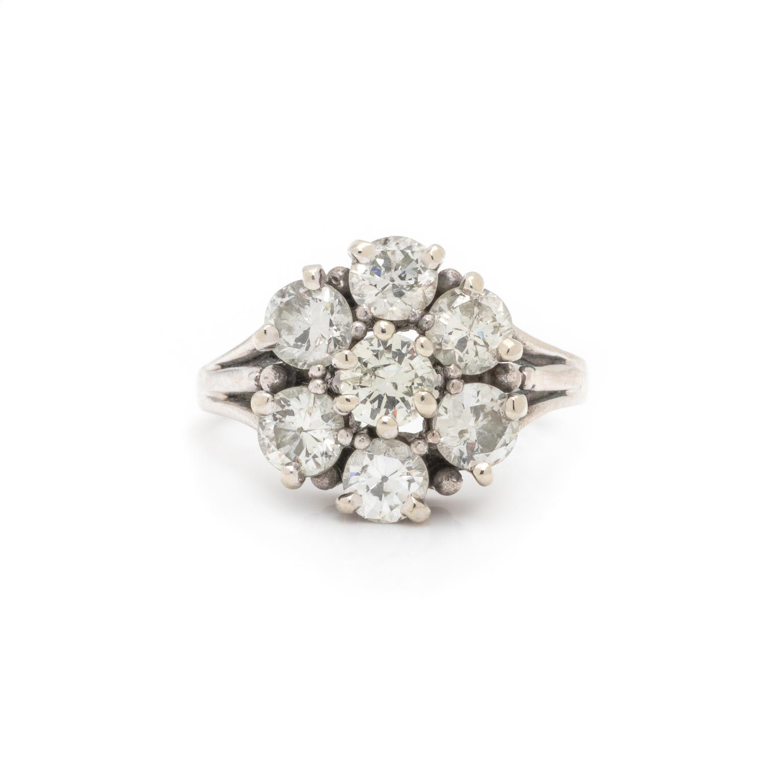 DIAMOND CLUSTER RING