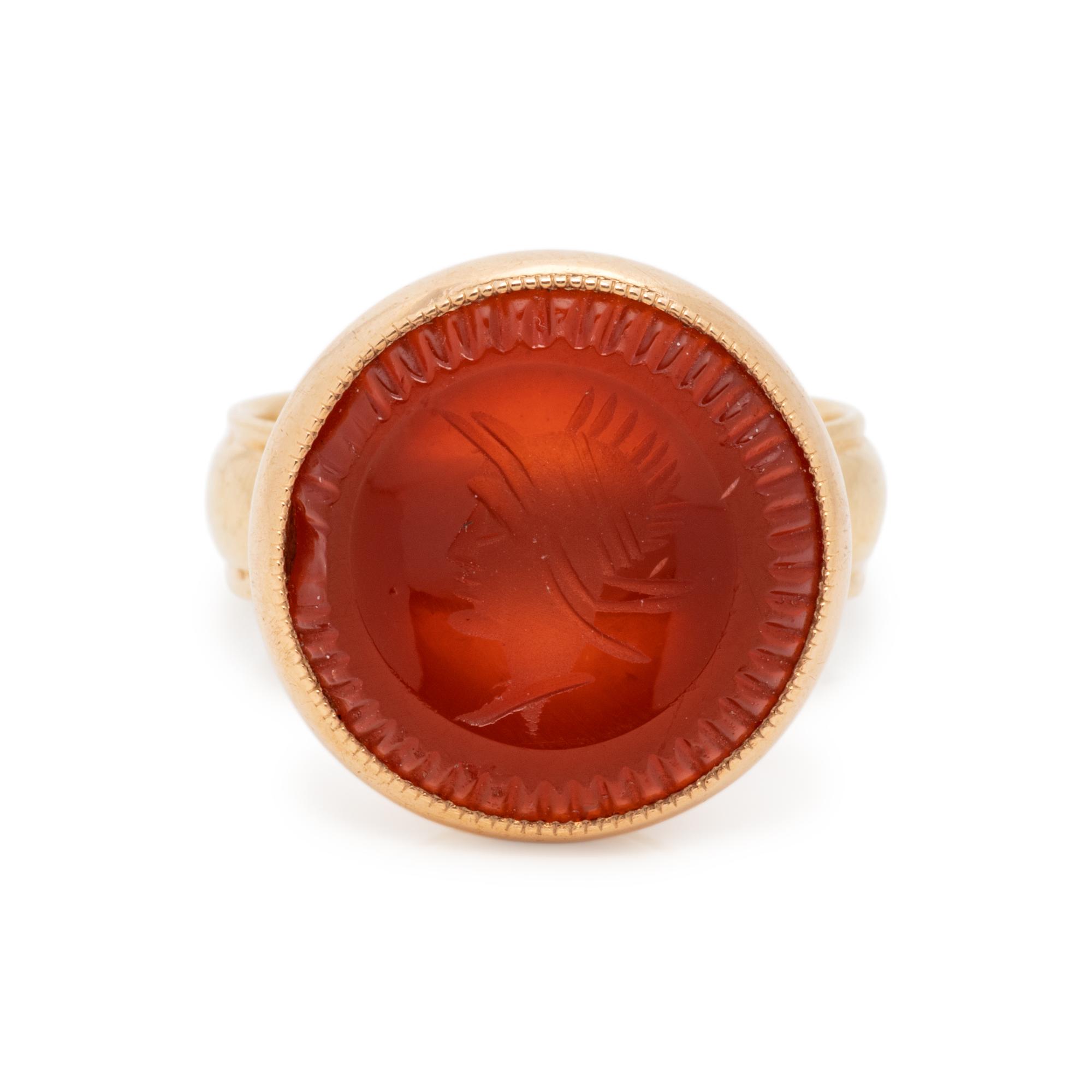 YELLOW GOLD AND CARNELIAN INTAGLIO RING