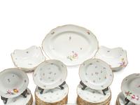 A German Porcelain Dinner Service