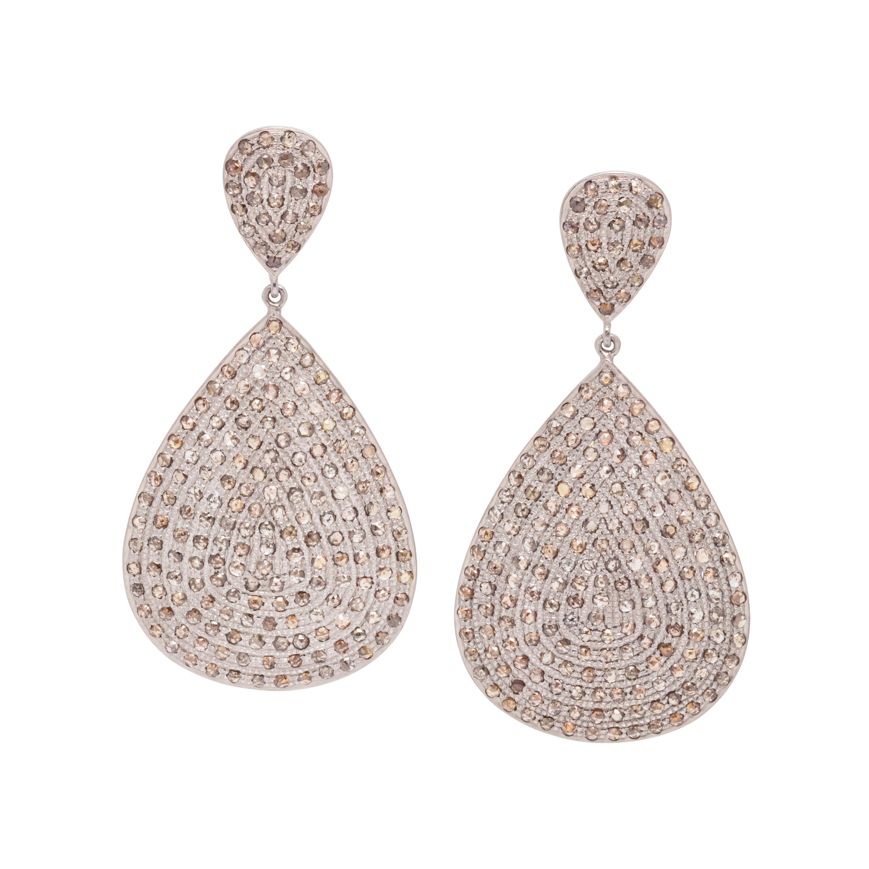 COLORED DIAMOND EARRINGS