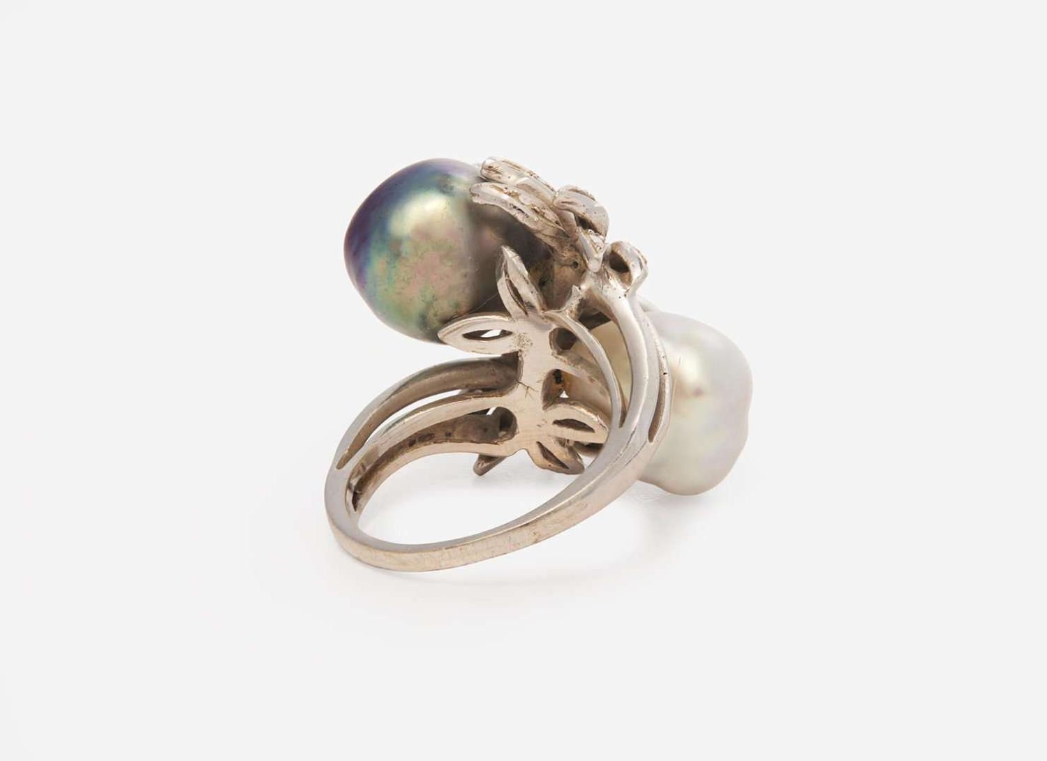A Ladies White Gold and South Sea Pearl Ring