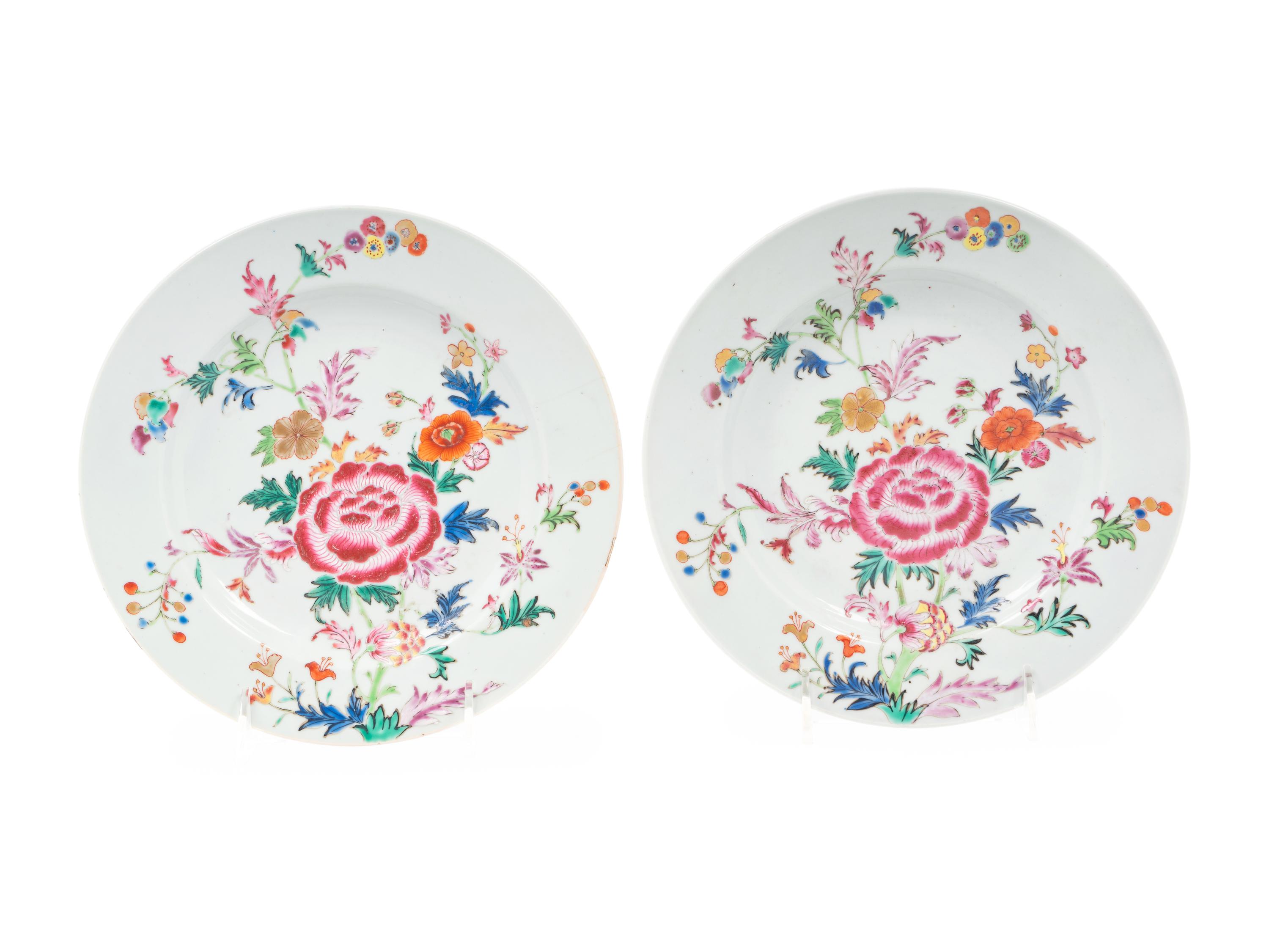 A Pair of Chinese Export Porcelain Plates
