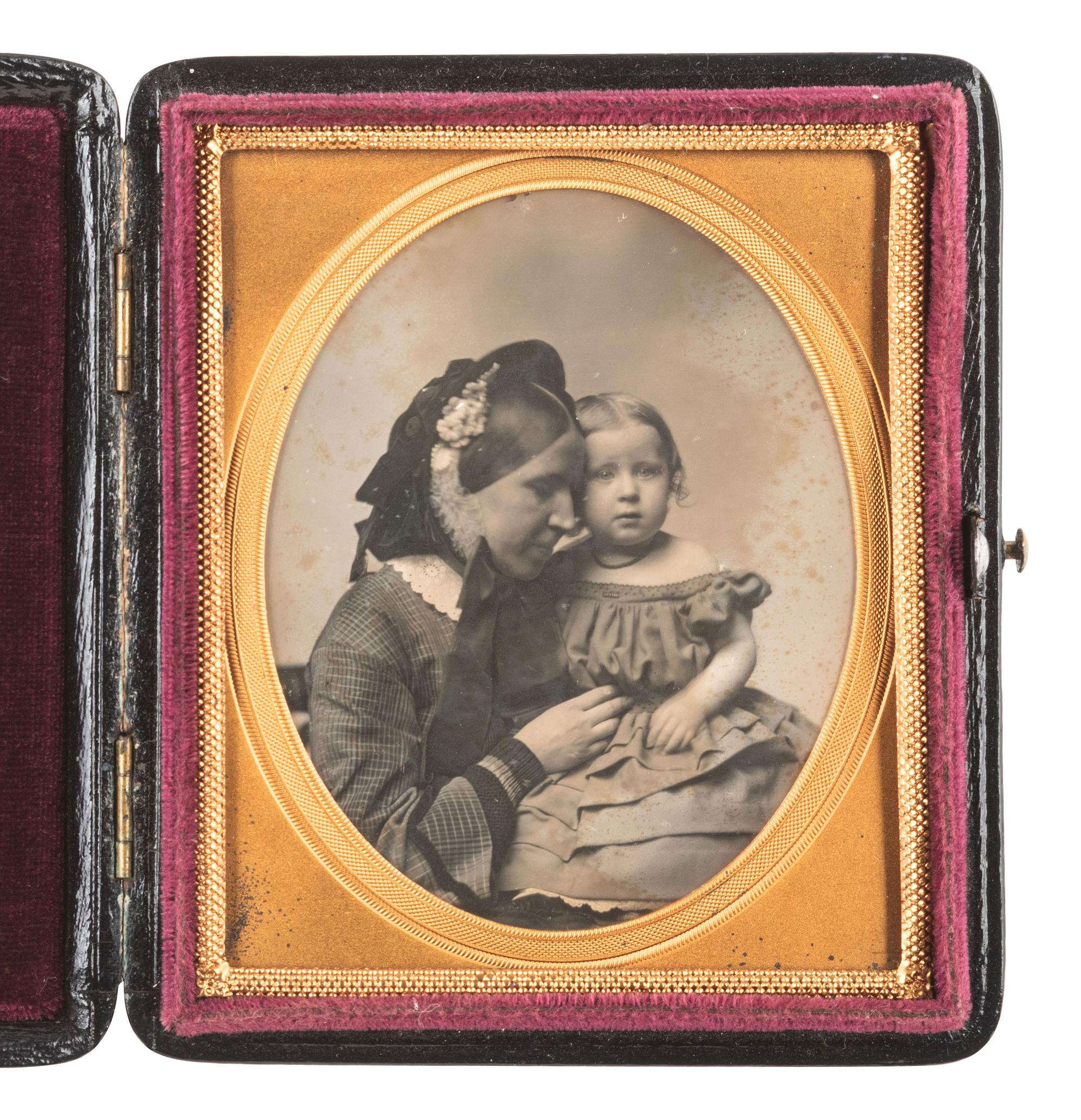 [EARLY PHOTOGRAPHY]. Sixth plate daguerreotype of mother and child posed affectionately.