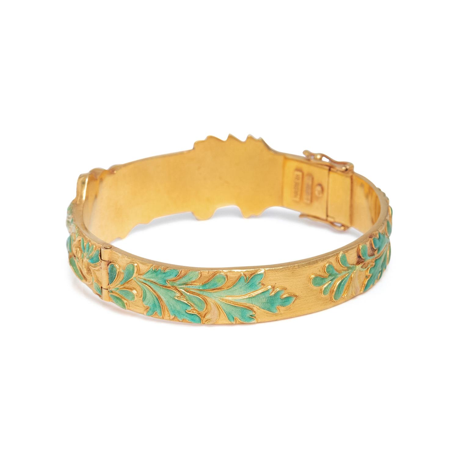 MASRIERA, YELLOW GOLD AND ENAMEL BANGLE BRACELET