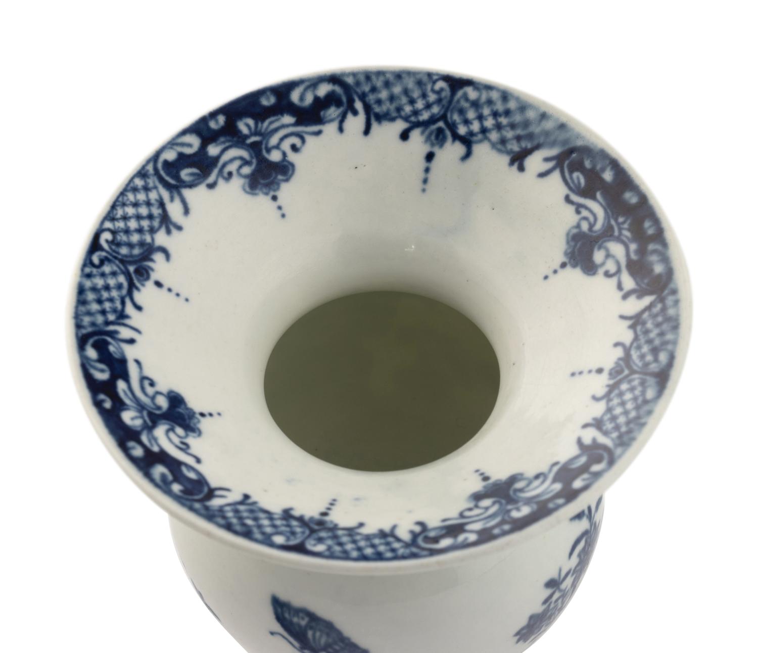 Two Worcester Porcelain Articles