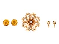 A Collection of Yellow Gold Jewelry,