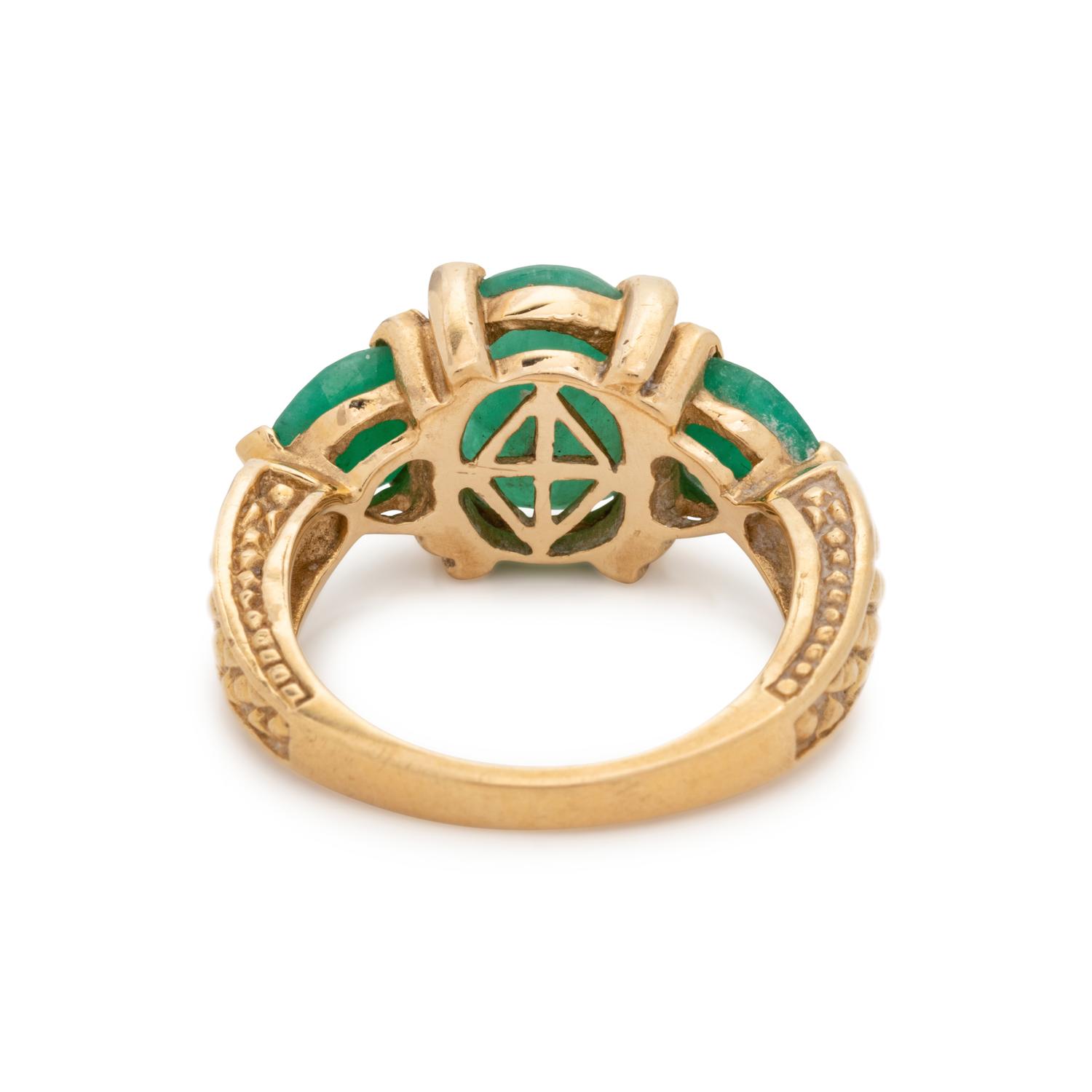 EMERALD RING