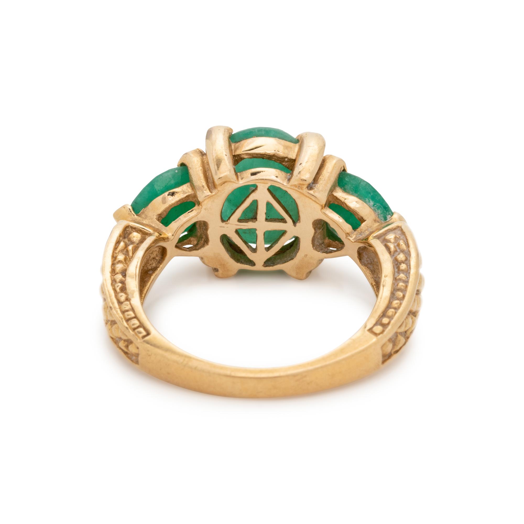 EMERALD RING