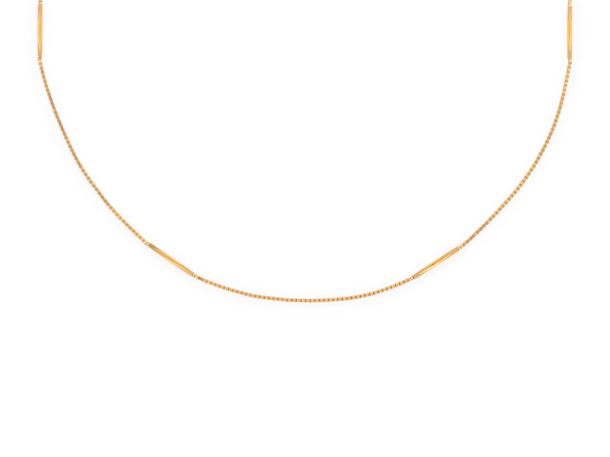 COLLECTION OF YELLOW GOLD NECKLACES
