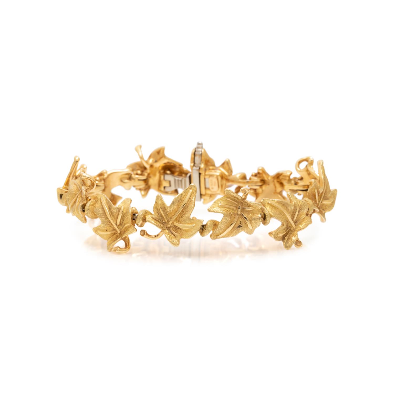 TIFFANY & CO., YELLOW GOLD IVY BRACELET