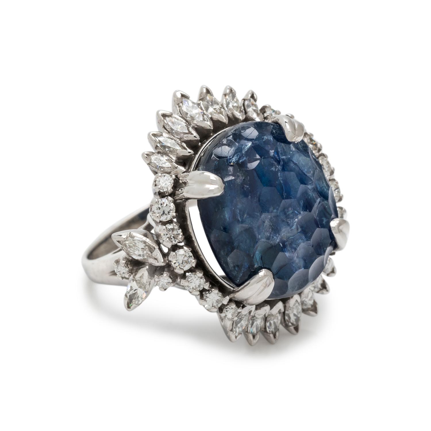 SAPPHIRE AND DIAMOND RING