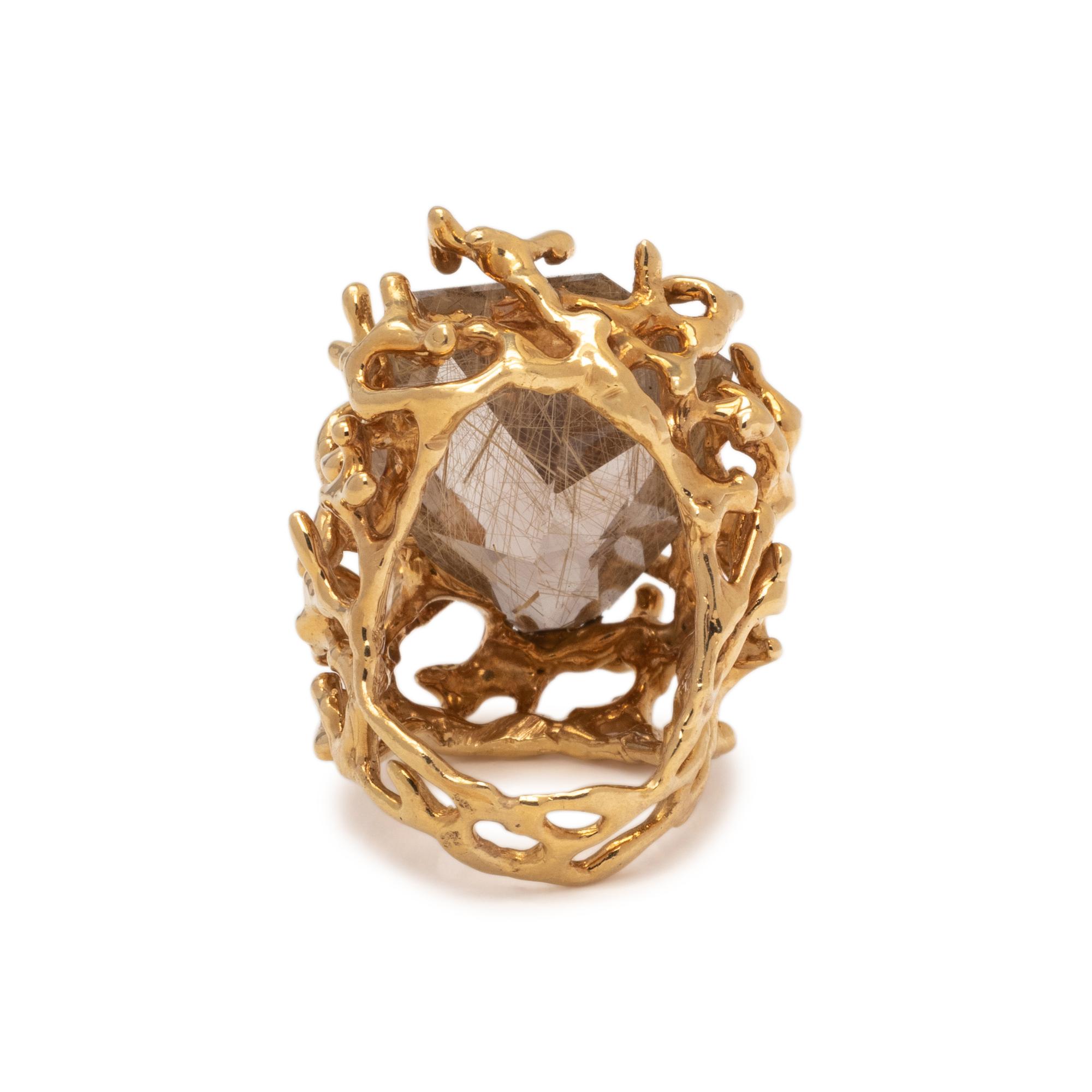 GILBERT ALBERT, YELLOW GOLD AND RUTILATED QUARTZ RING