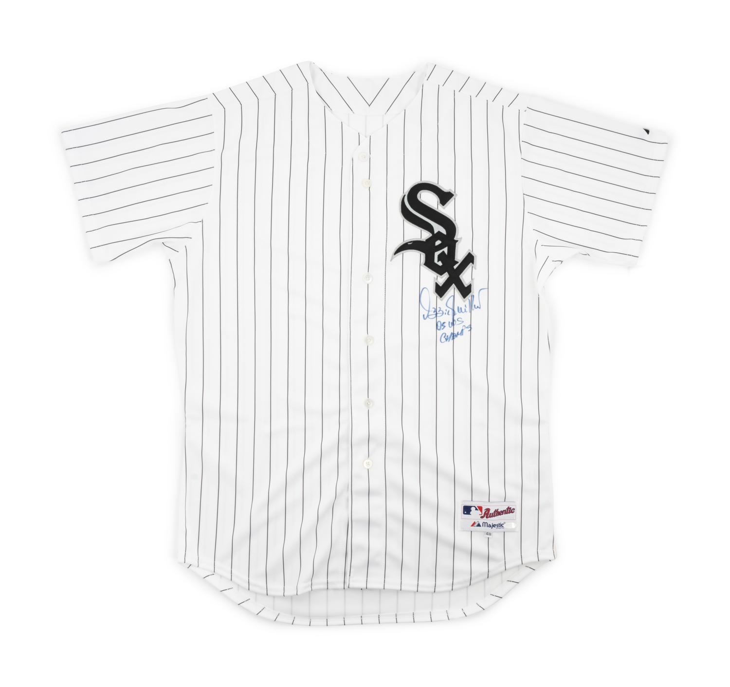 A Group of 13 2005 Chicago White Sox World Series Champion Signed Autograph Items (Steiner)