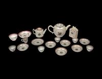 18 Chinese Export Porcelain Tea Articles