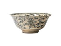 A Chinese Blue and White "Lotus Scroll" Bowl, Ming Dynasty
