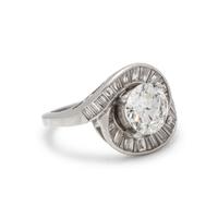 DIAMOND RING