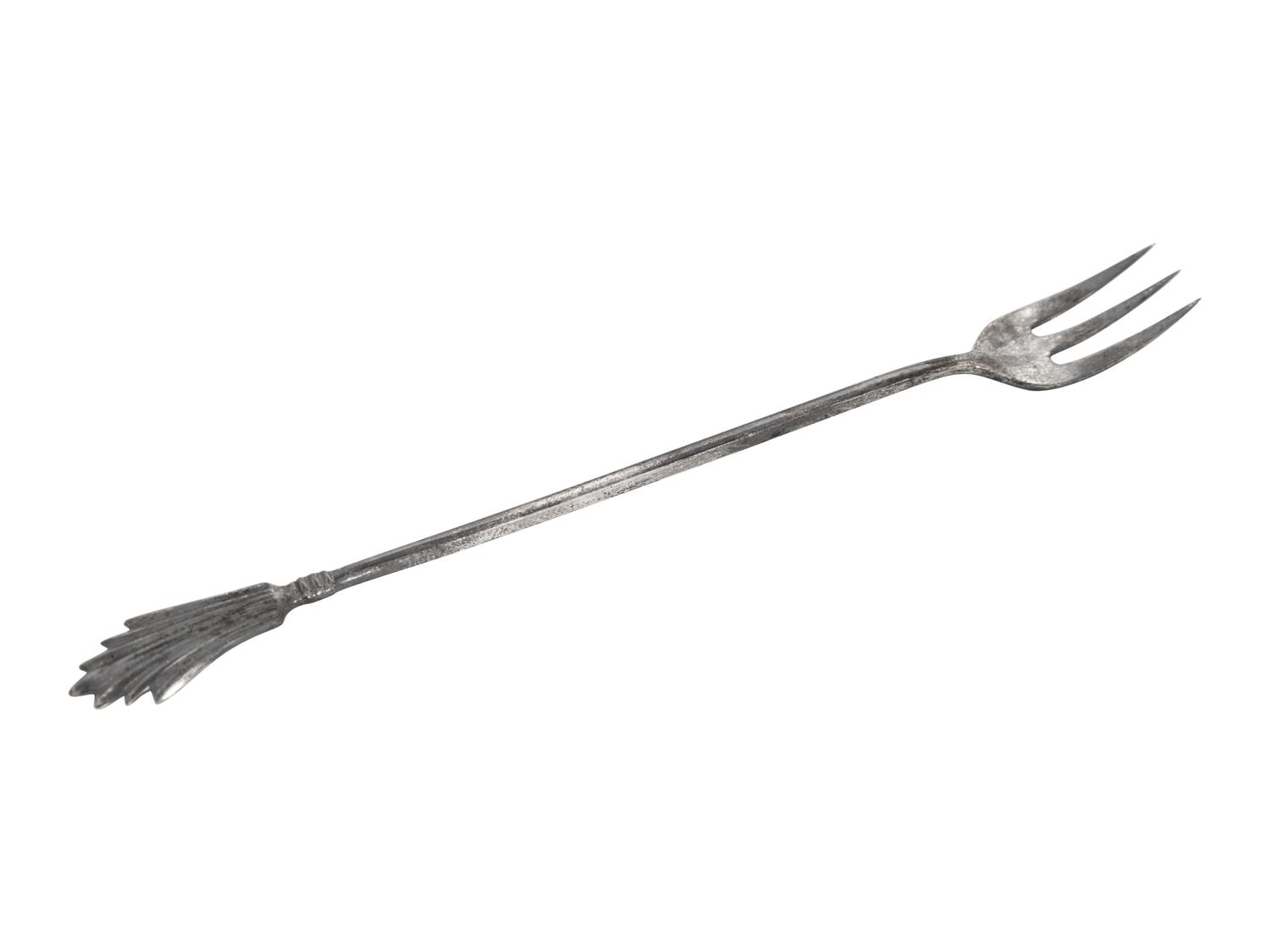 An Assembled American Silver Flatware Service