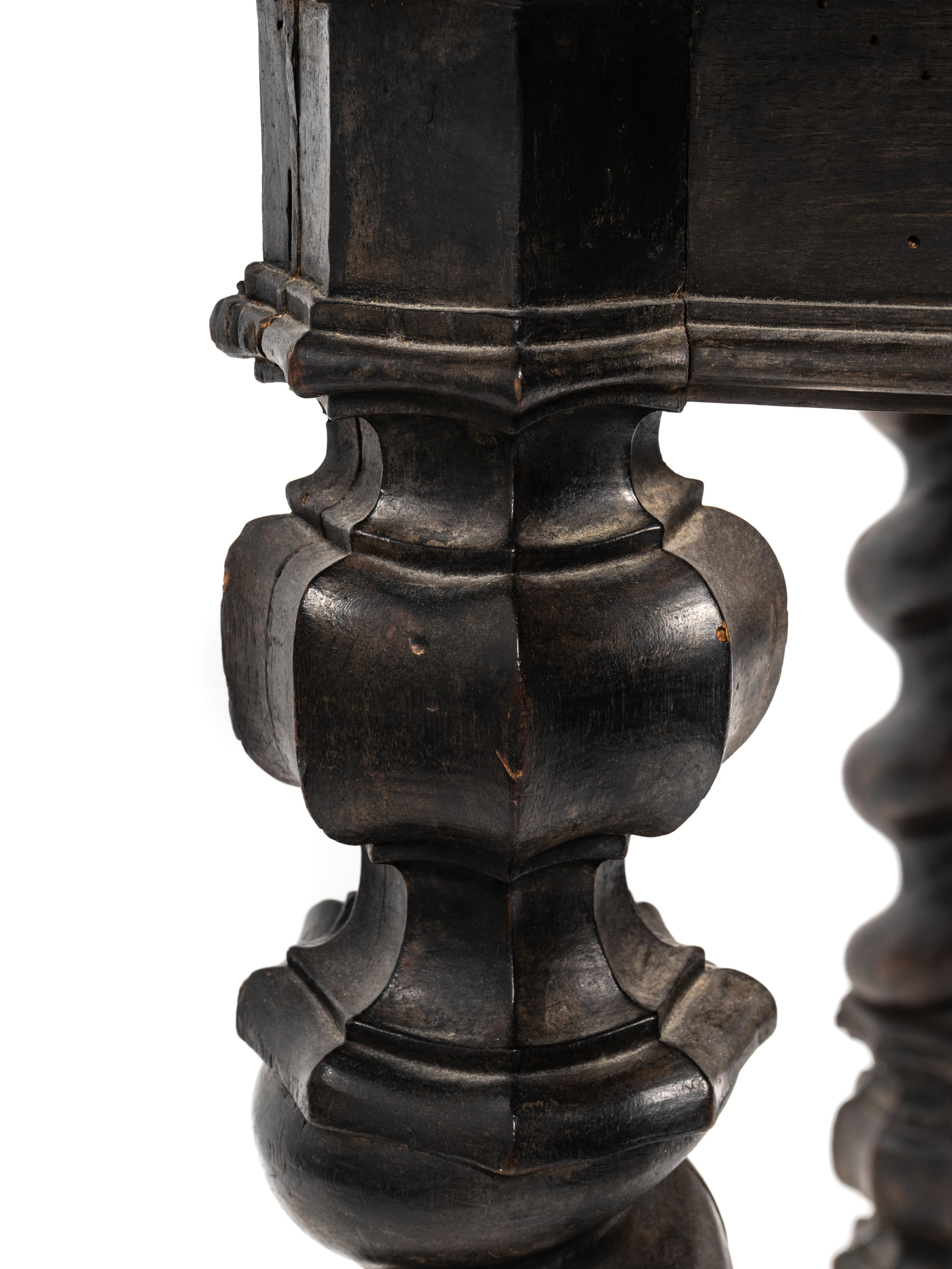 An Italian Baroque Style Walnut Table — 18TH CENTURY