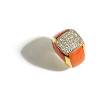 YELLOW GOLD, DIAMOND, AND CORAL RING