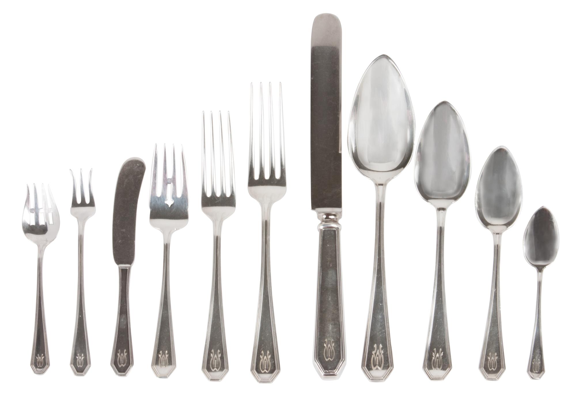 An American Silver Flatware Service for Twelve, Dominick & Haff, retailed by J.E. Caldwell, in the Queen Anne pattern, comprising: 12 d