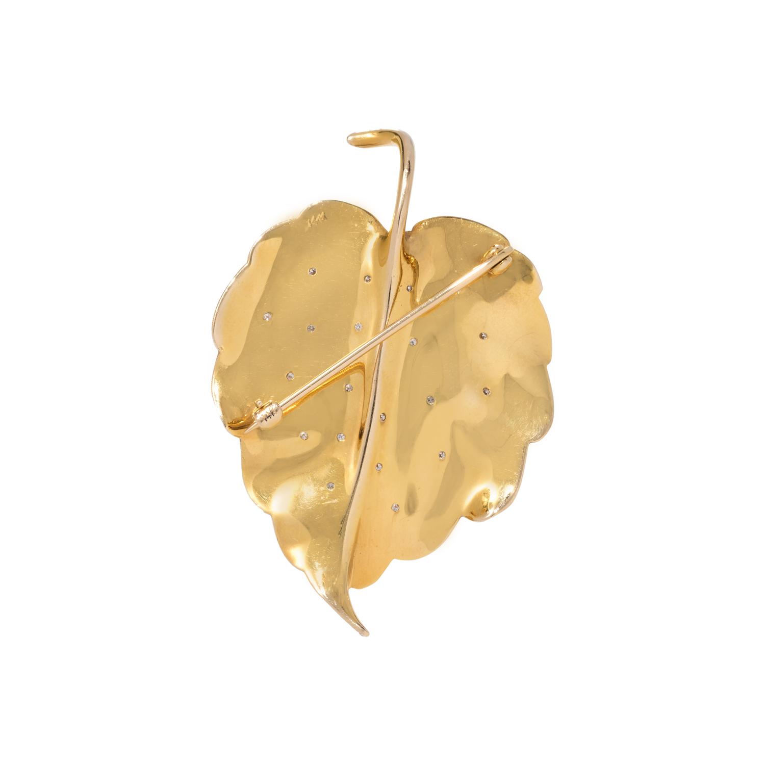 YELLOW GOLD AND DIAMOND LEAF BROOCH