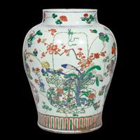 A Chinese Famille Verte 'Flower Basket' Porcelain Large Jar, Kangxi Period 清康熙 五彩花籃圖將軍罐