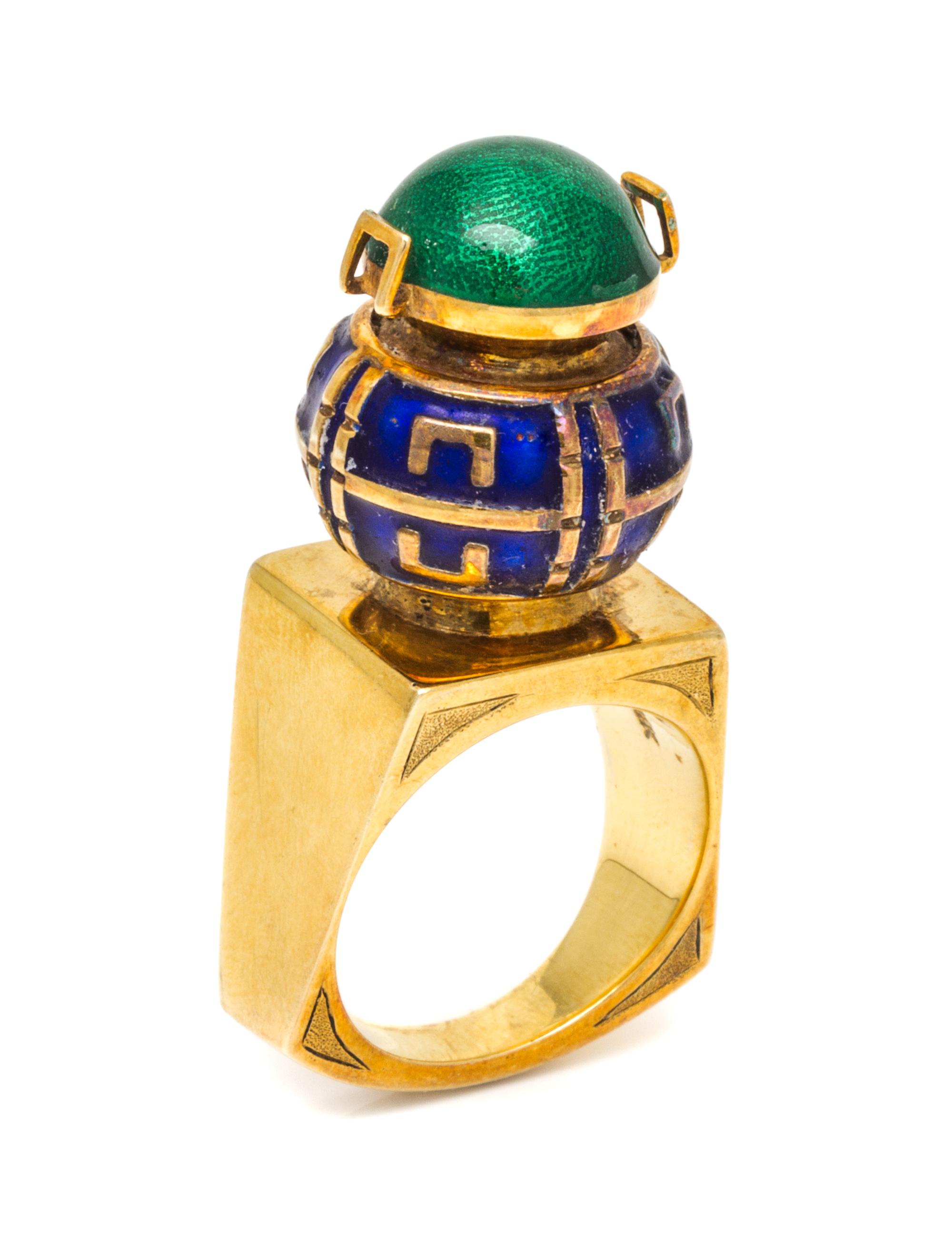 A Yellow Gold and Polychrome Enamel Ring, 9.20 dwts.
