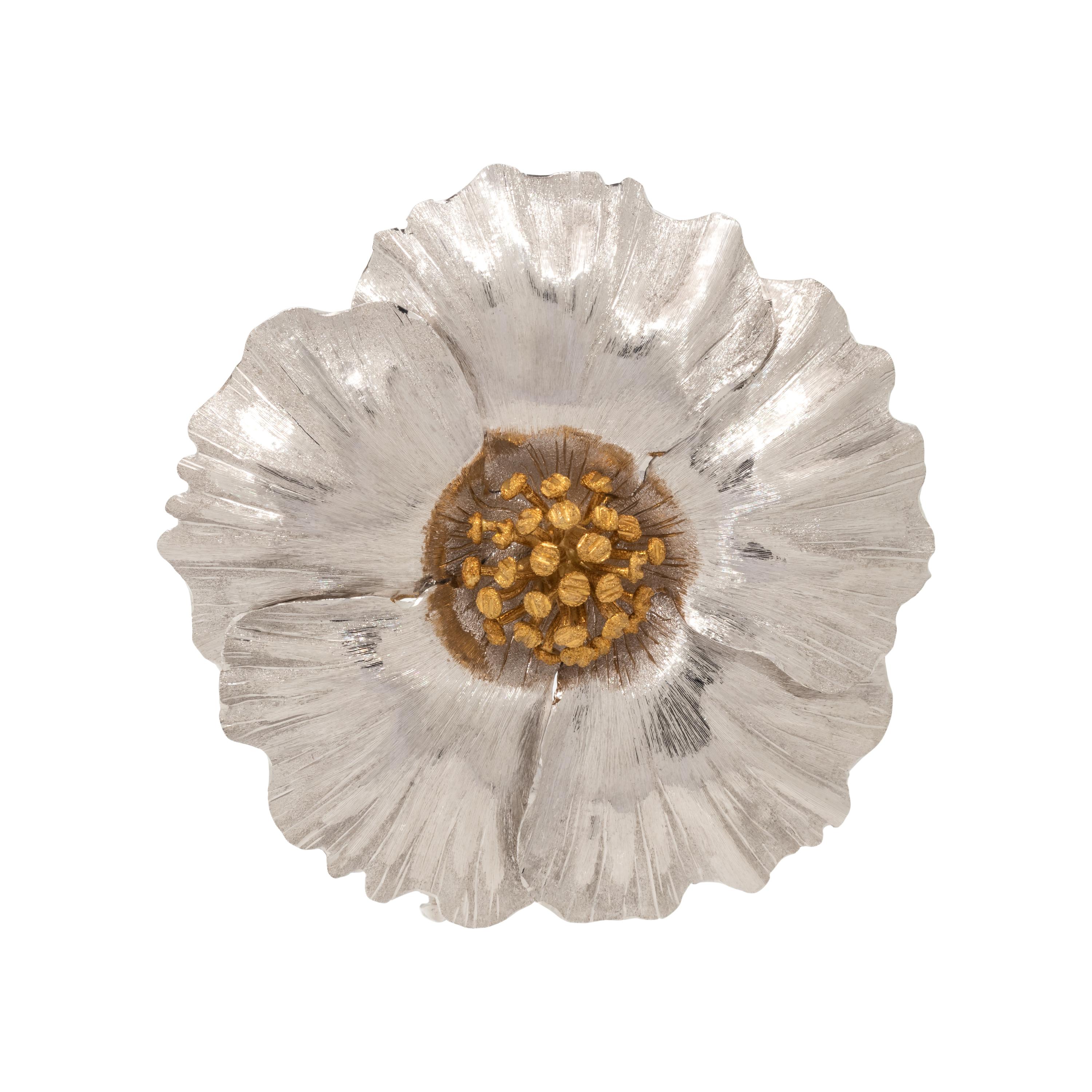 BUCCELLATI, BICOLOR GOLD FLOWER BROOCH