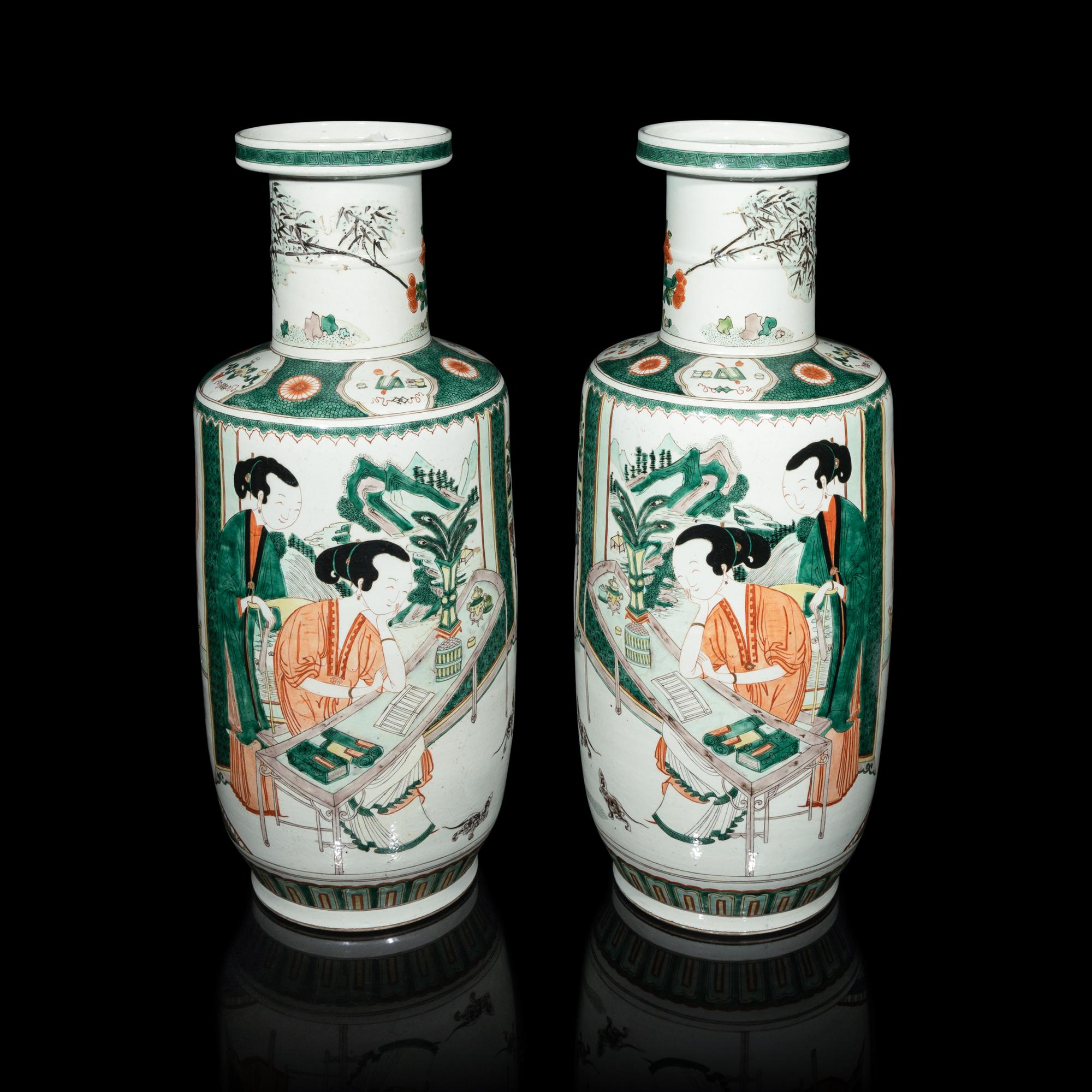 A Pair of Chinese Famille Verte Rouleau 'Ladies' Vases, 20th Century — 近代 五彩美人图棒槌瓶一对
