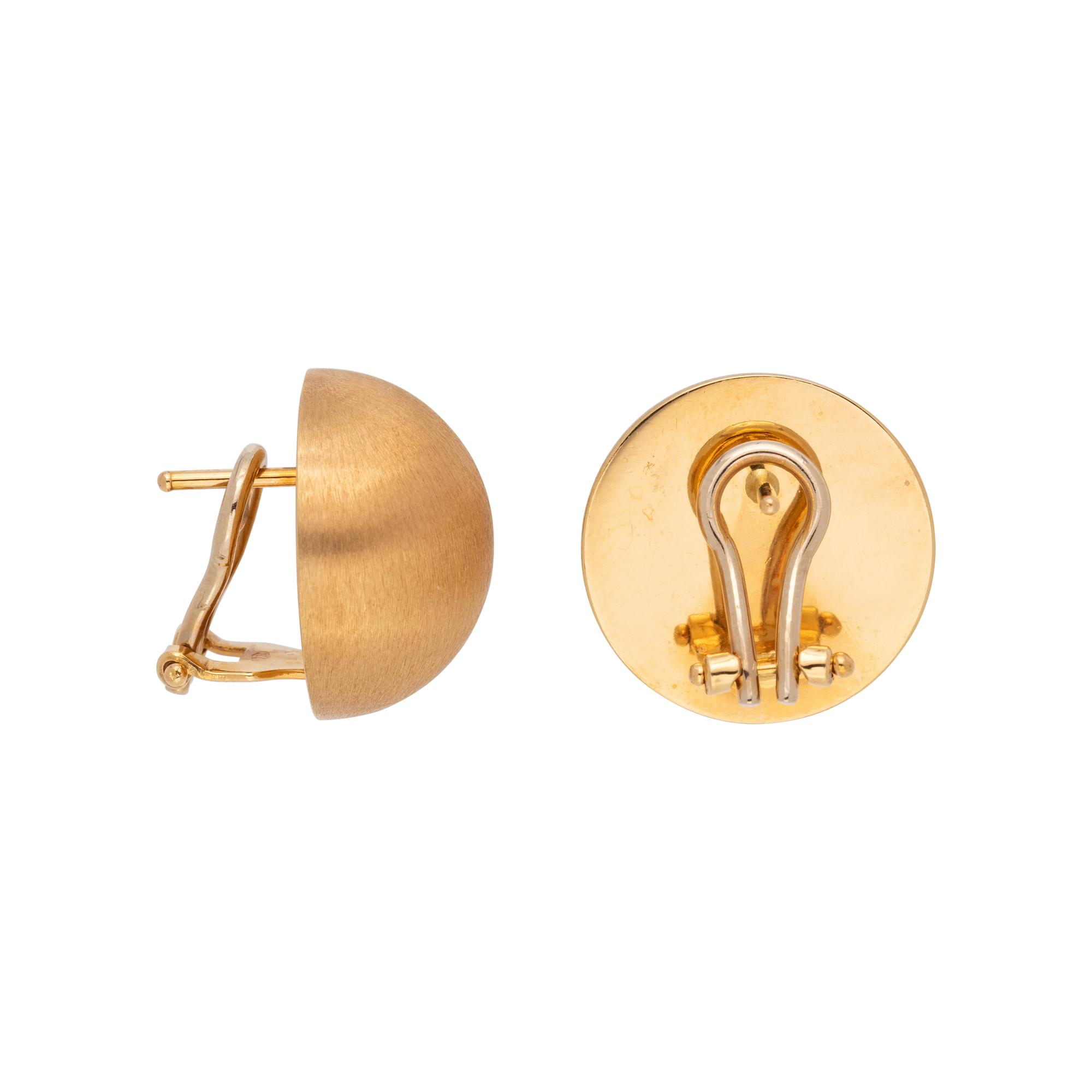 COLLECTION OF YELLOW GOLD EARRINGS