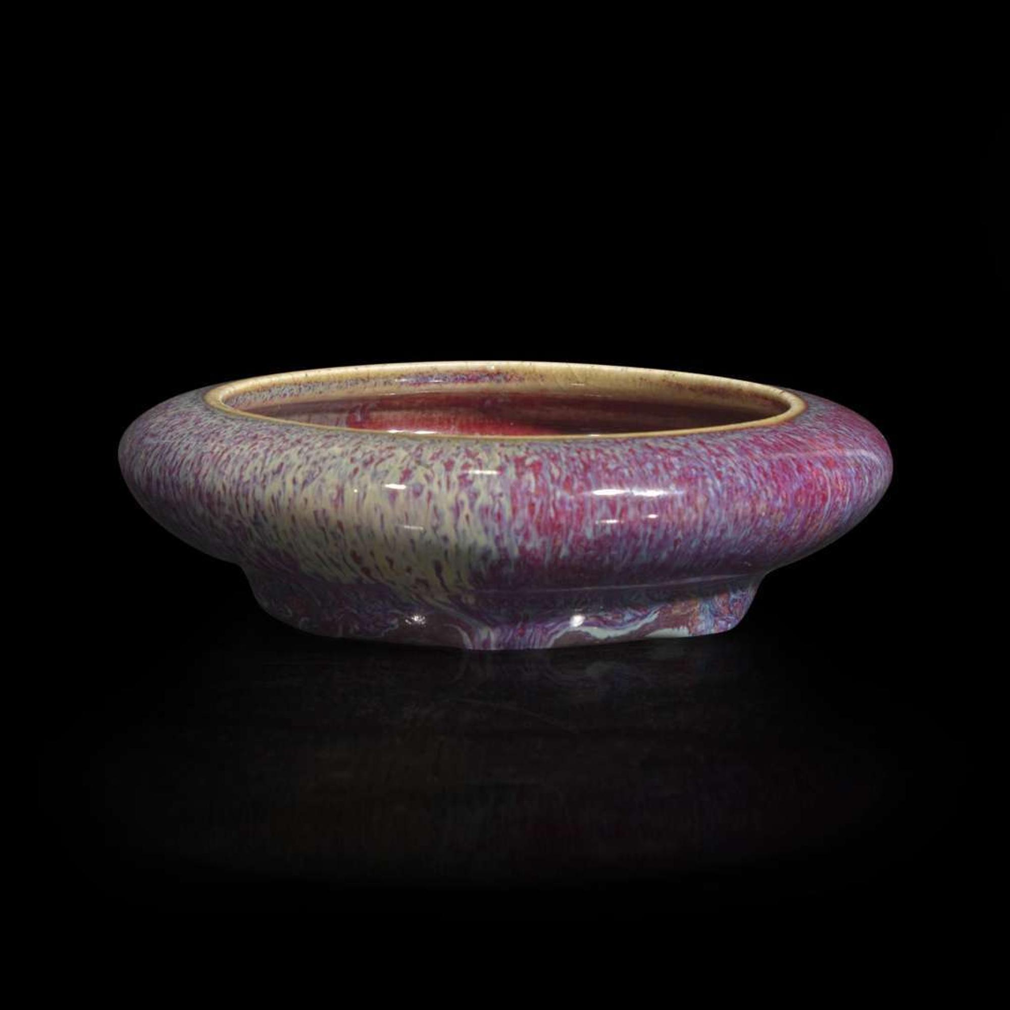A Chinese flambé-glazed circular brush washer 窑变釉笔洗 Qing dynasty, 18th/19th century ? ???????