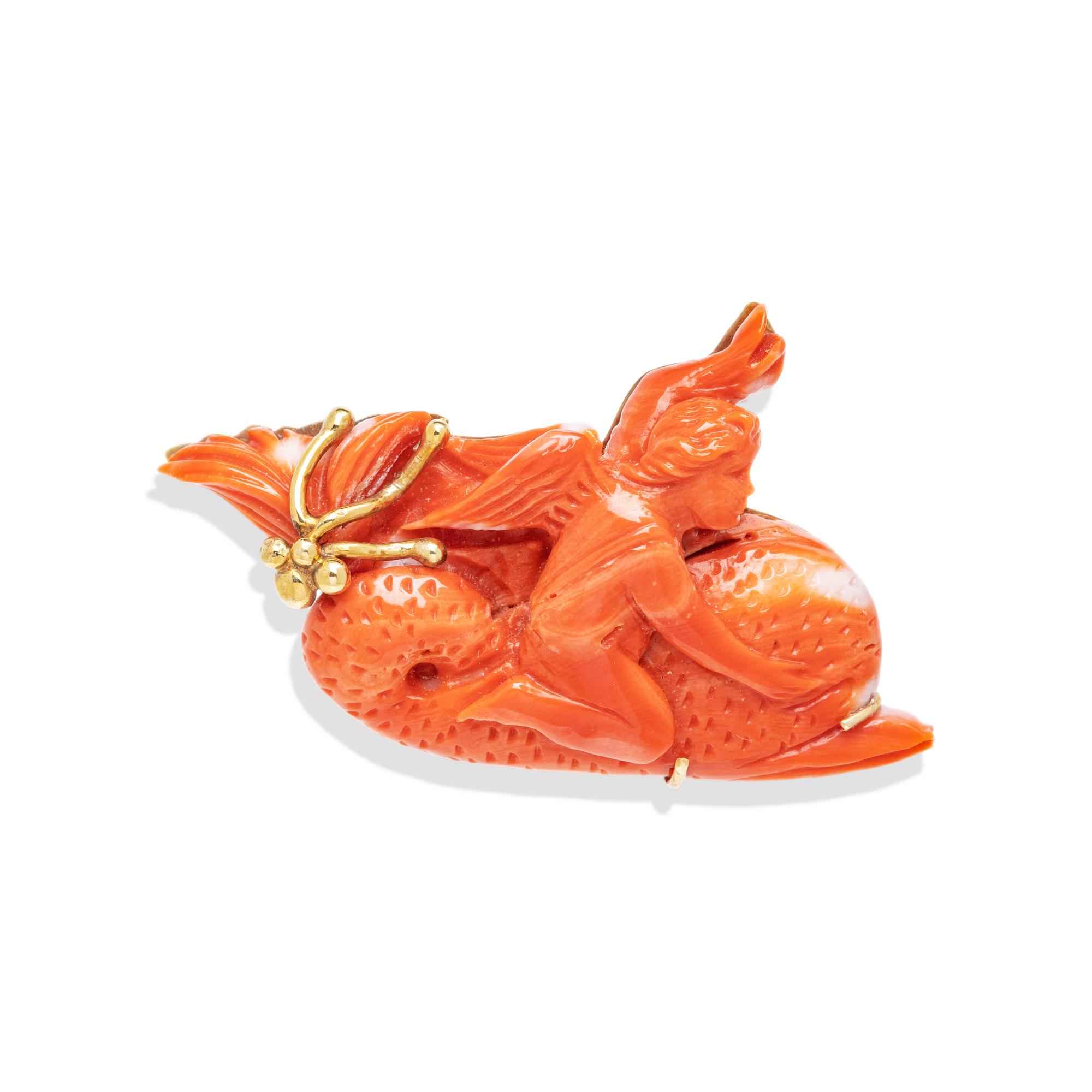 CARVED CORAL AND YELLOW GOLD BROOCH
