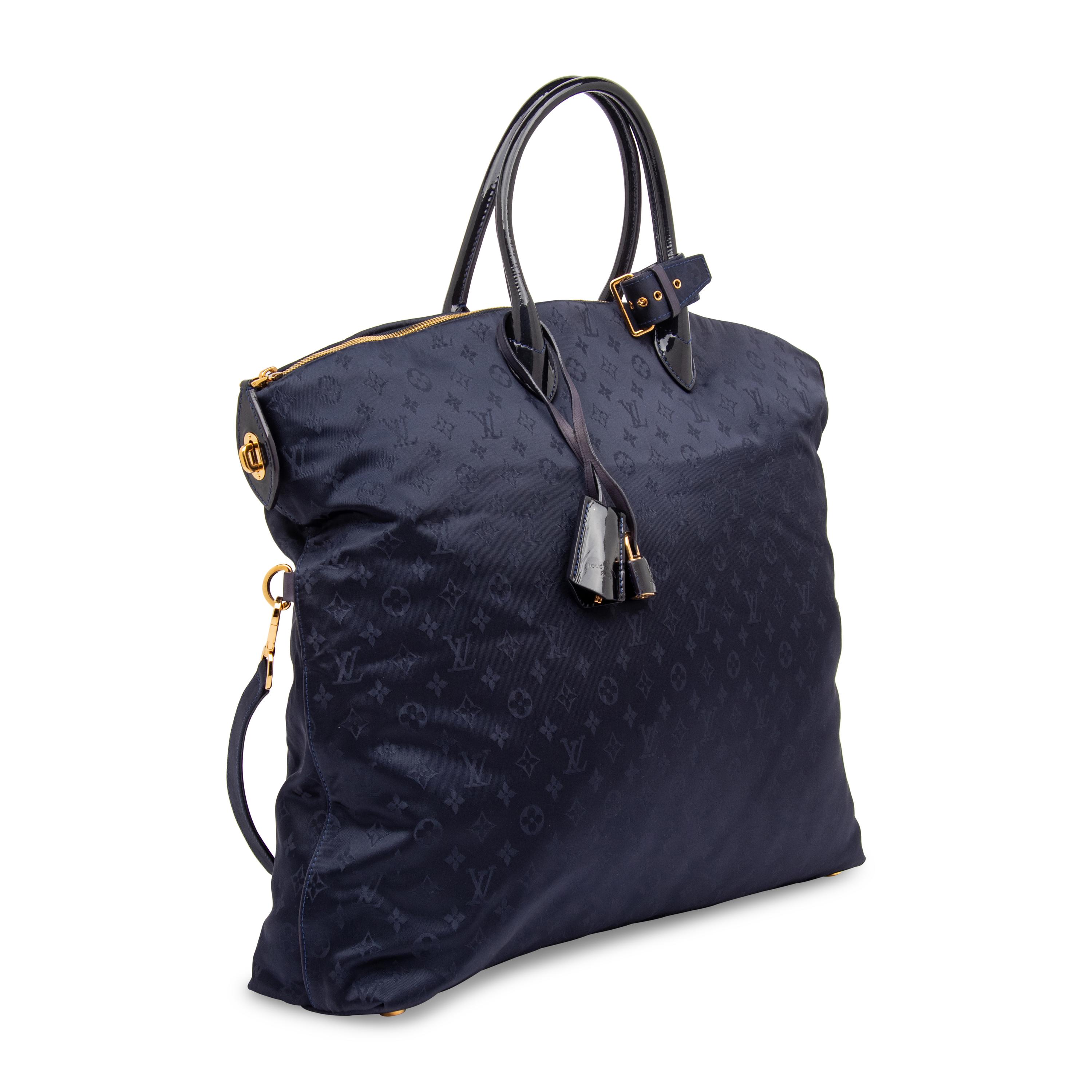 Louis Vuitton, Monogram Desire Lockit Vertical GM Tote