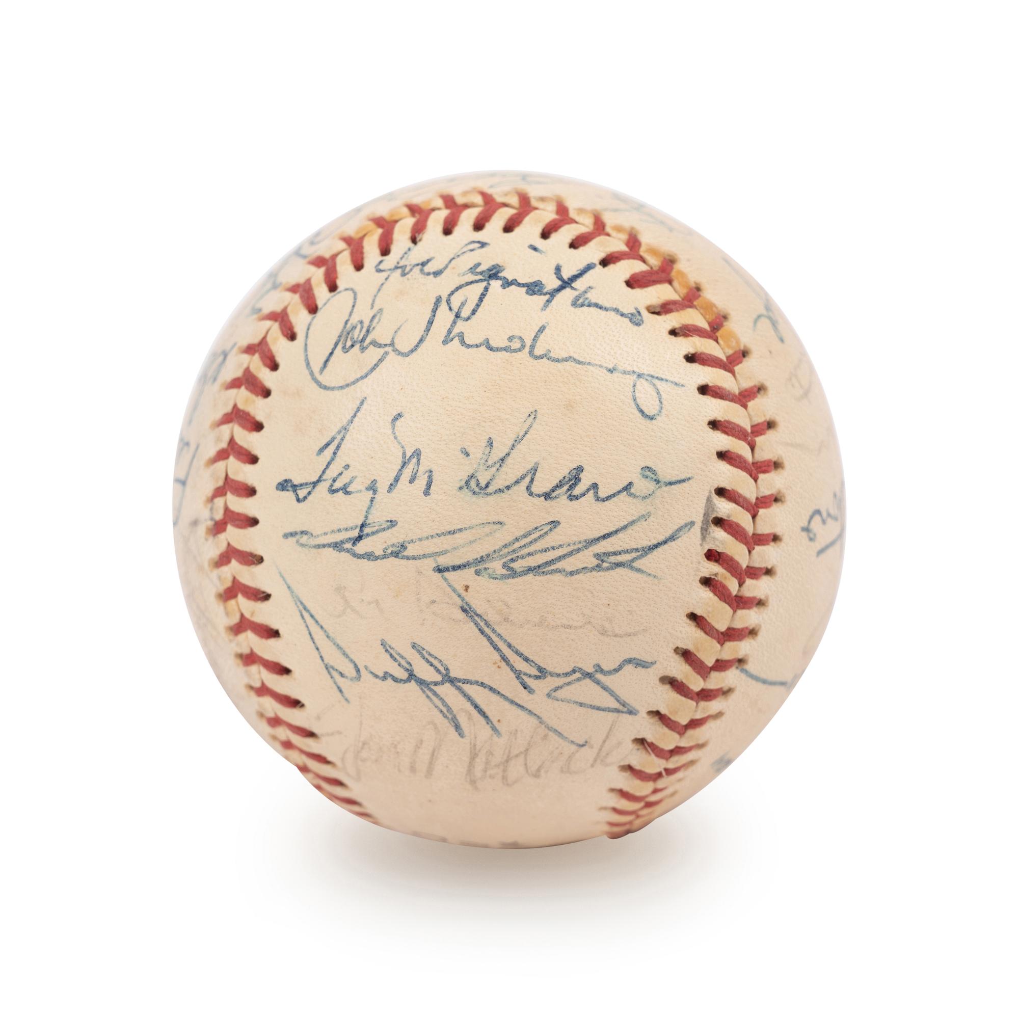 A 1973 New York Mets Team Signed Autograph Baseball (Willie Mays' Last Season, Beckett Authentication Services Letter BAS Certified)