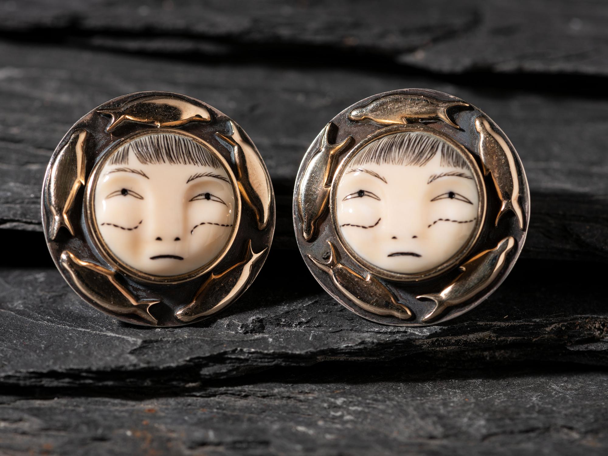 Moon Face with Seals , 10/200