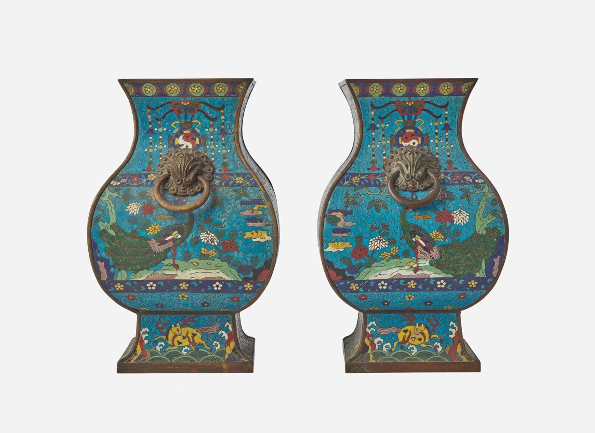A pair of Chinese cloisonné vases, Fanghu, 17th/18th century 景泰藍方壺一對 十七或十八世紀
