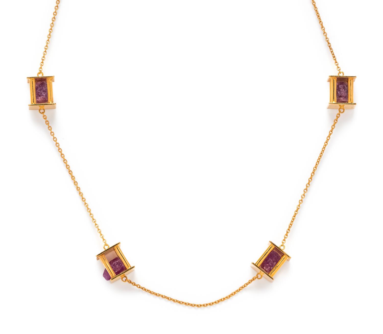 YELLOW GOLD AND RUBY NECKLACE