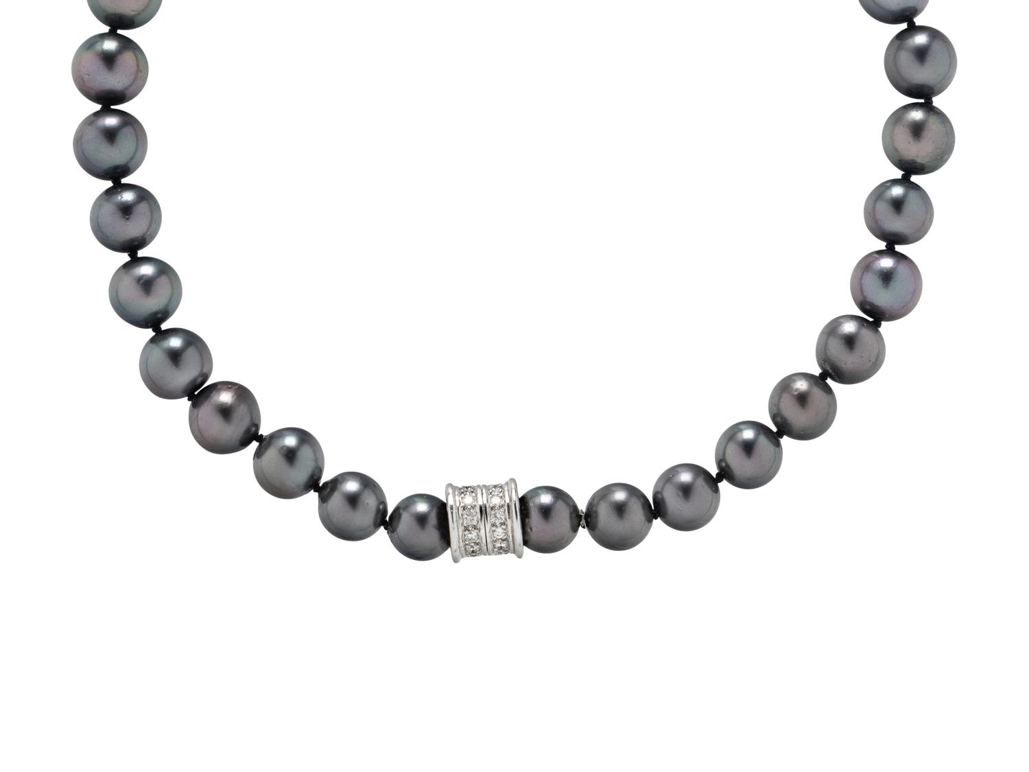 GRAY CULTURED PEARL AND DIAMOND NECKLACE