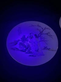 A pair of Chinese famille rose-decorated "meiren" circular plaques 粉彩美人瓷板一对 Late Qing/Republic period ?????