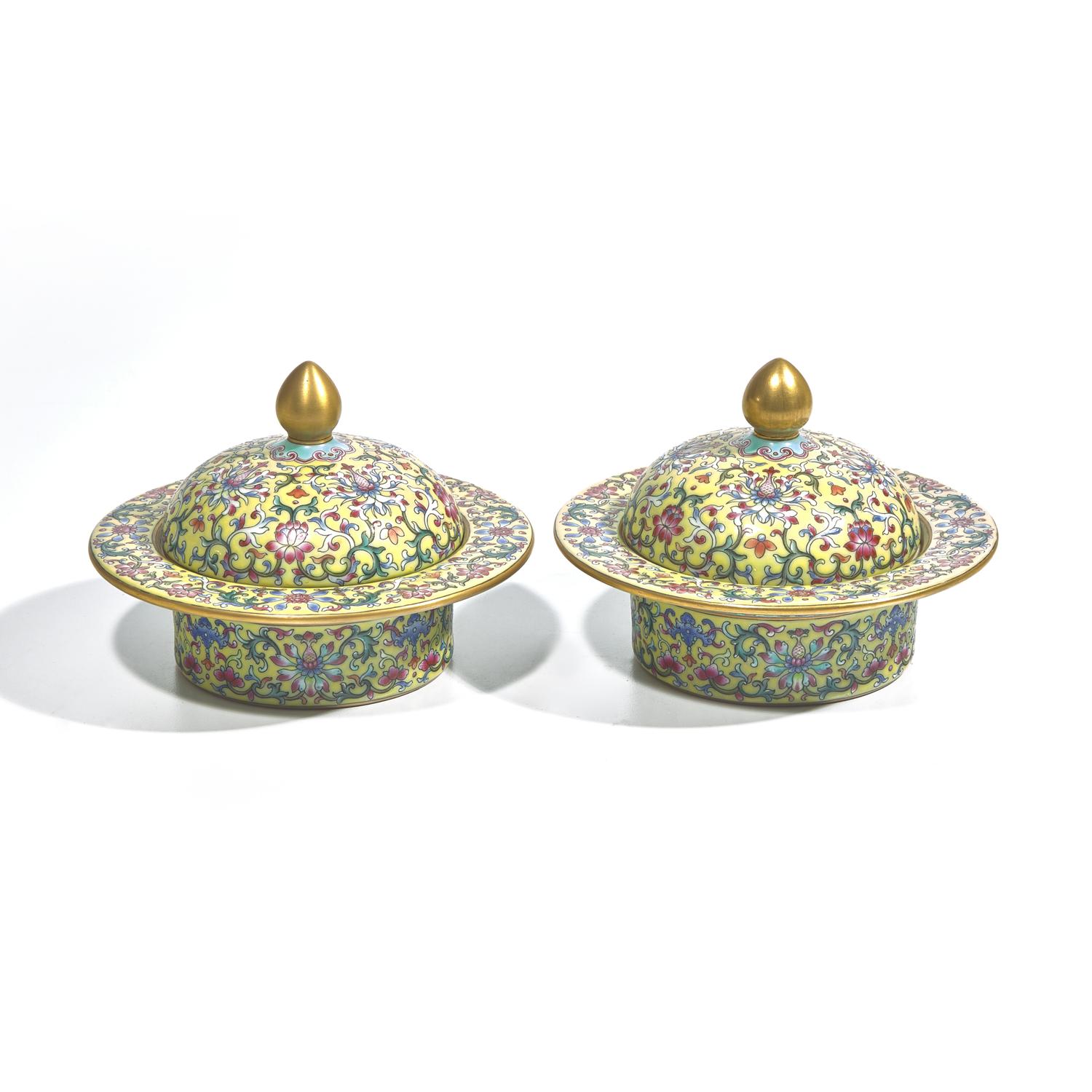 A Pair of Chinese Yellow Ground Famille Rose Porcelain Covered Spittoons 黃地粉彩唾盂一對