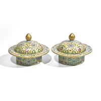 A Pair of Chinese Yellow Ground Famille Rose Porcelain Covered Spittoons 黃地粉彩唾盂一對