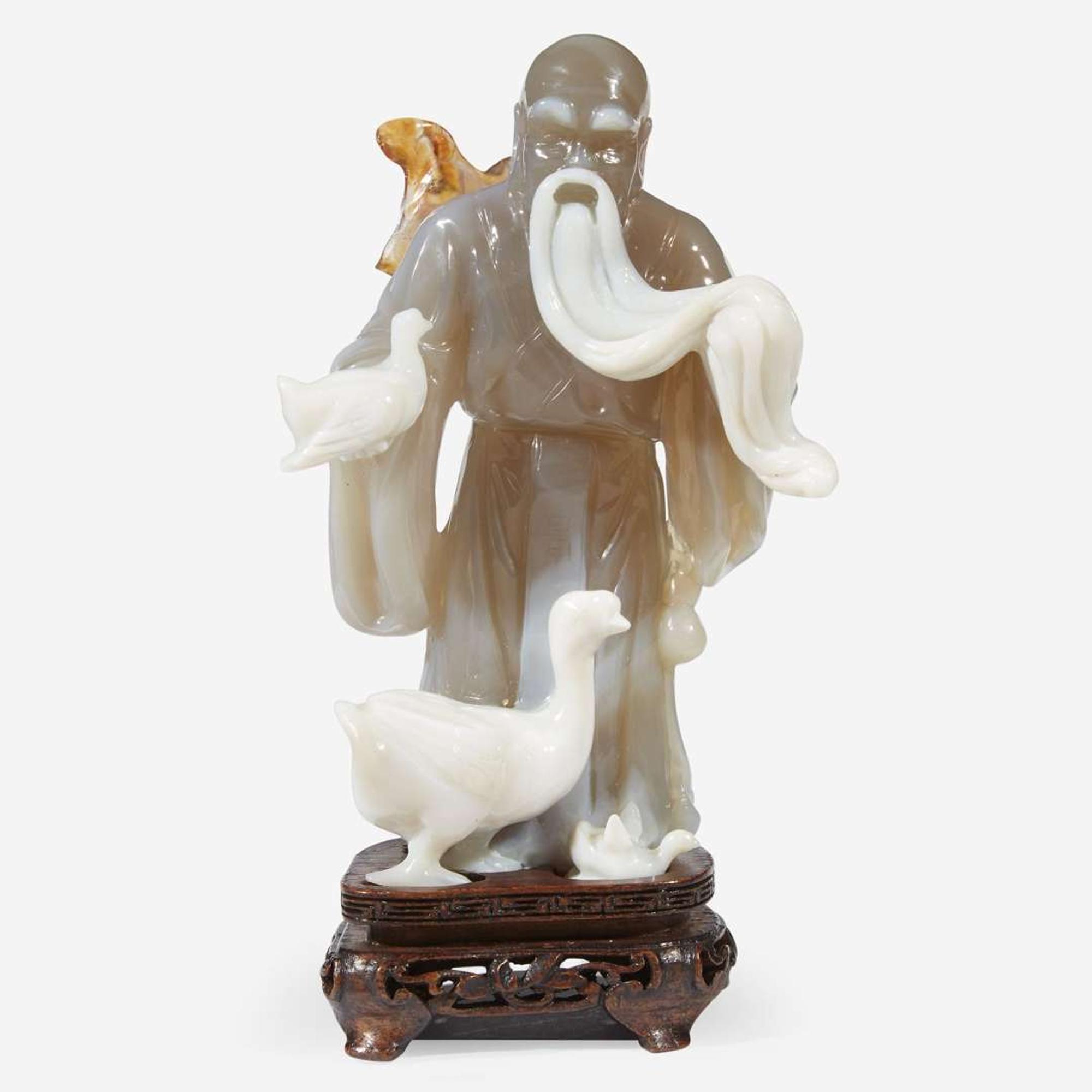 A Chinese carved agate figure of Wang Xizhi 玛瑙俏雕王羲之 20th century ????