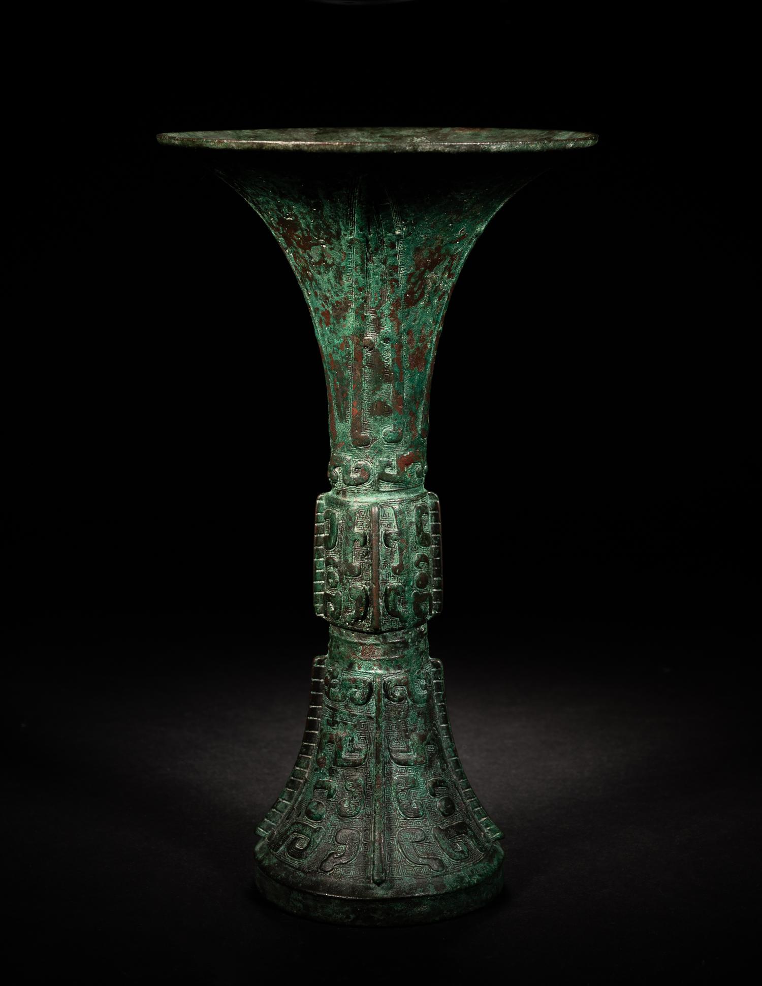 An Archaic Bronze Wine Vessel, Gu