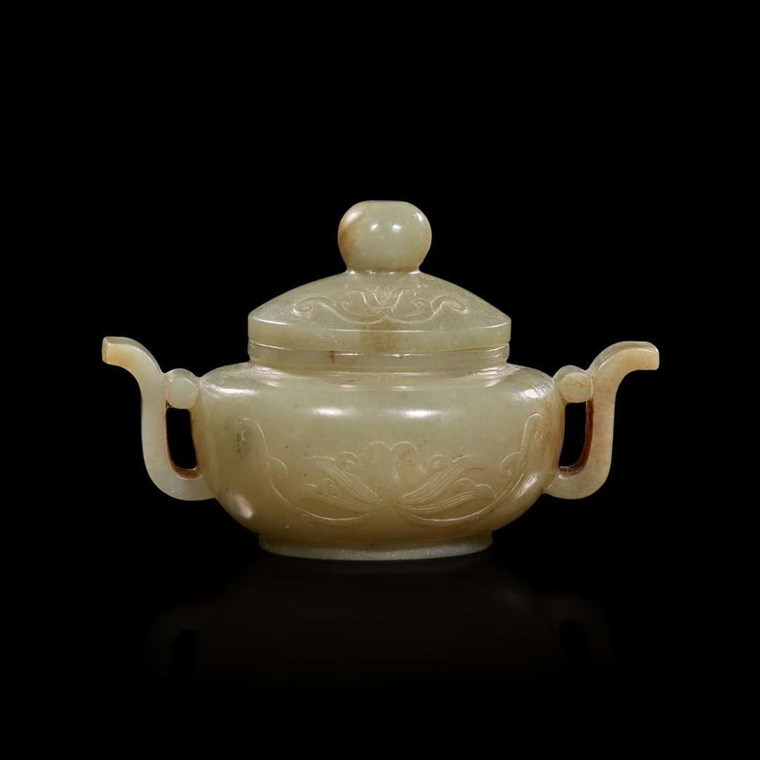 A Chinese greyish celadon small censer and cover 灰青玉帶小香爐