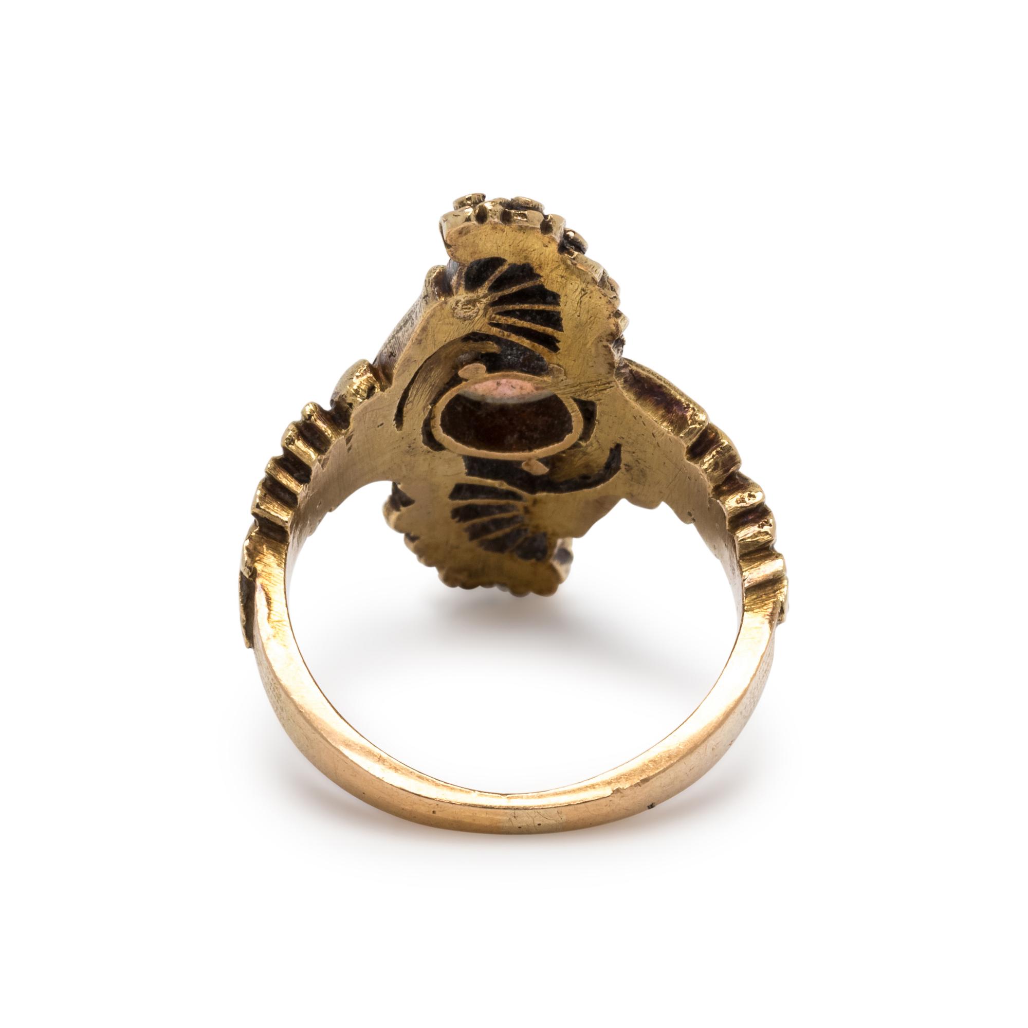 ART NOUVEAU, YELLOW GOLD AND OPAL RING