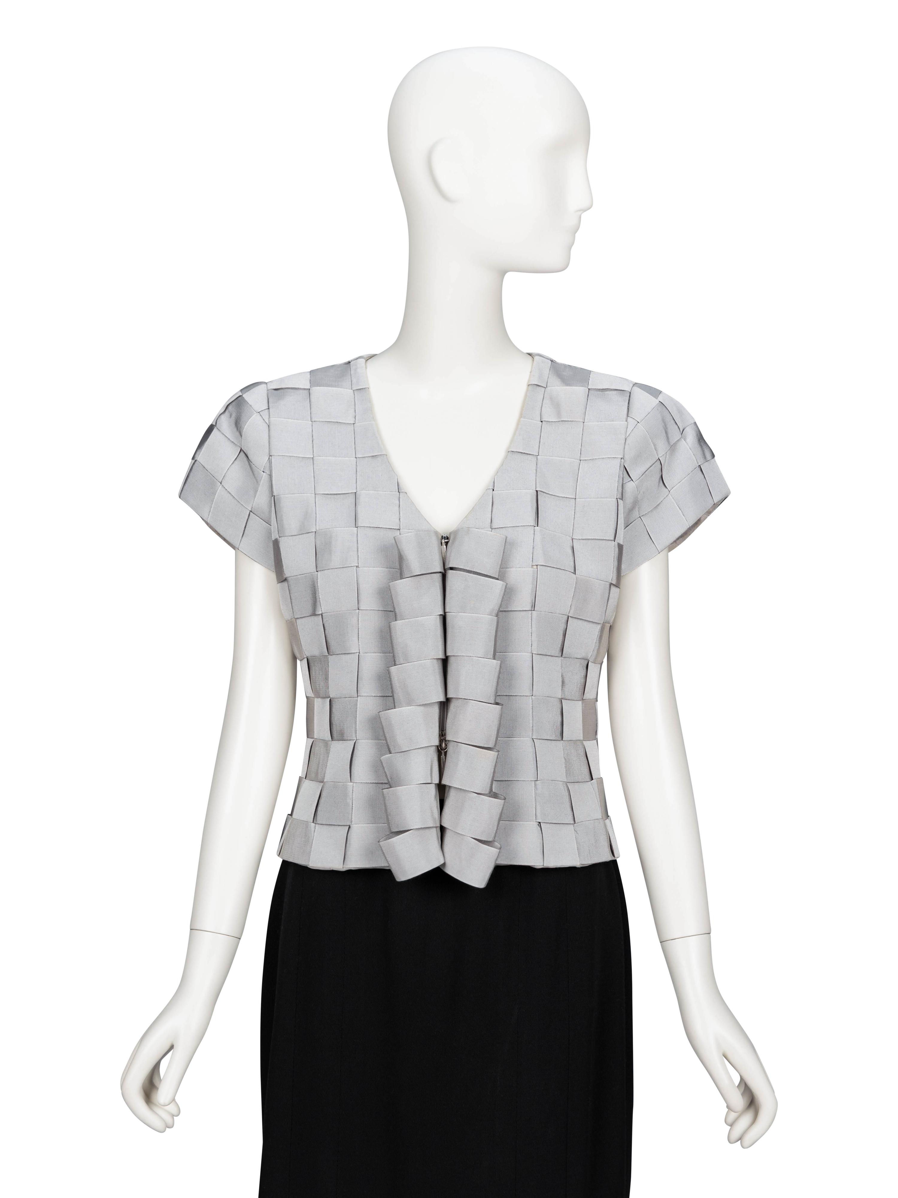 Giorgio Armani, Three Tops